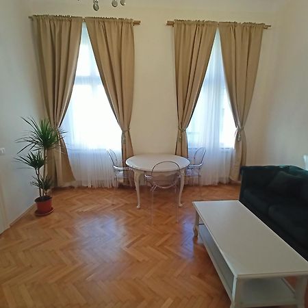 Garden Of Light Apartment 시비우 외부 사진