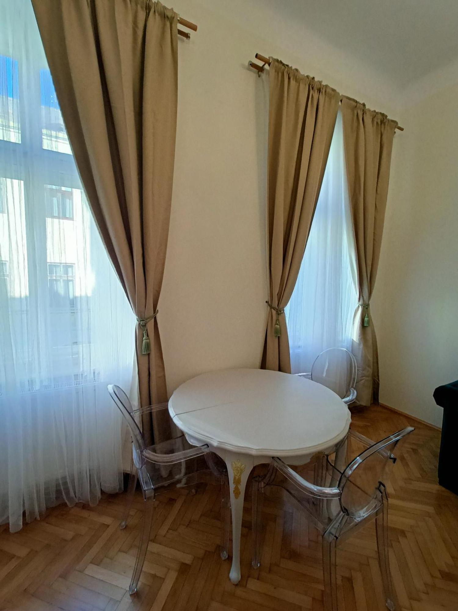 Garden Of Light Apartment 시비우 외부 사진