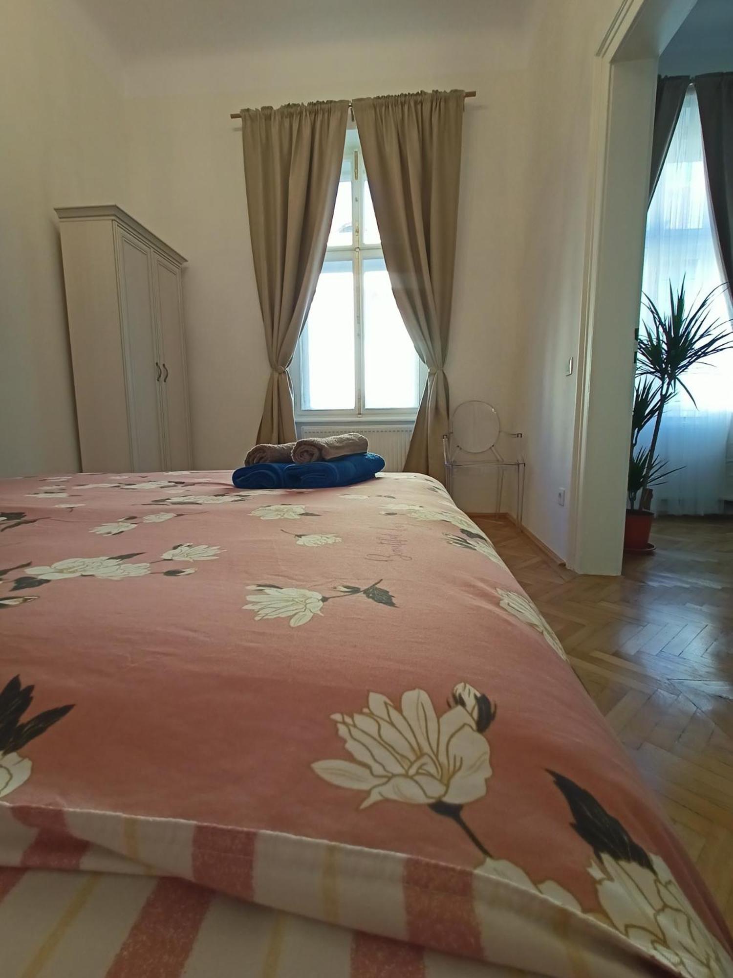 Garden Of Light Apartment 시비우 외부 사진