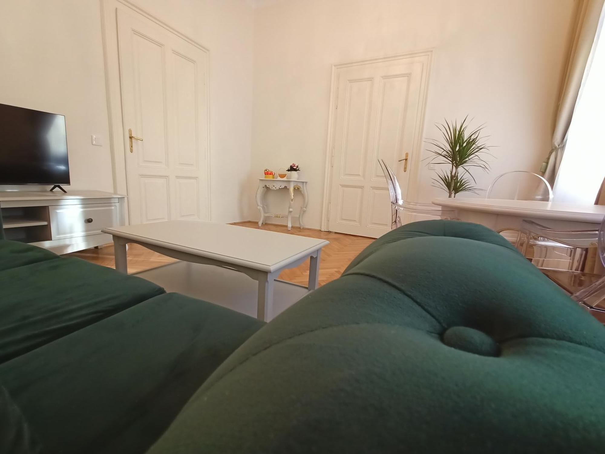 Garden Of Light Apartment 시비우 외부 사진